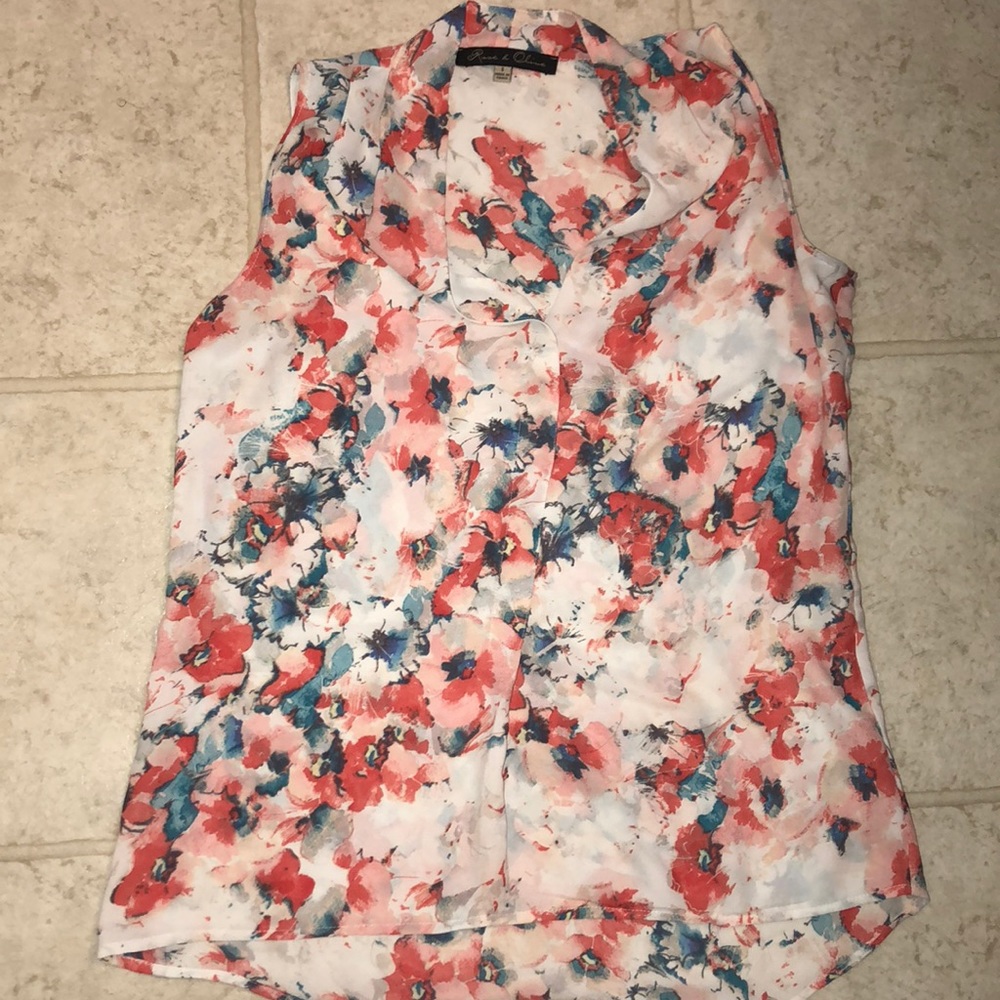 Sleeveless floral tank